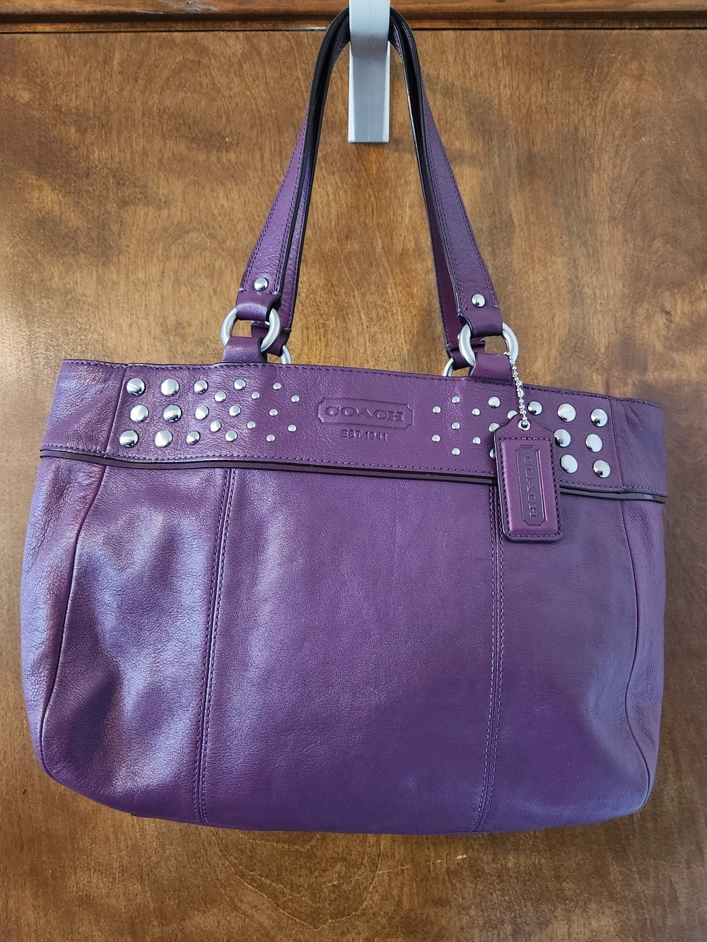 Sold Coach Studded Hobo Shoulder Bag / East West Tote.F15235
